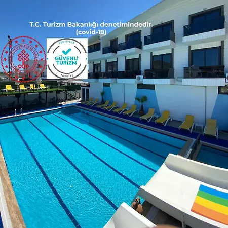 Atas Aqua Avsa Hotel