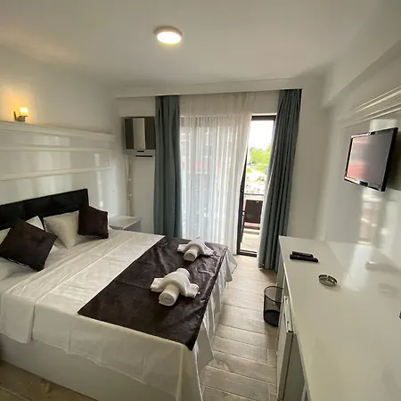 Atas Aqua Avsa Hotel Avsa Adasi